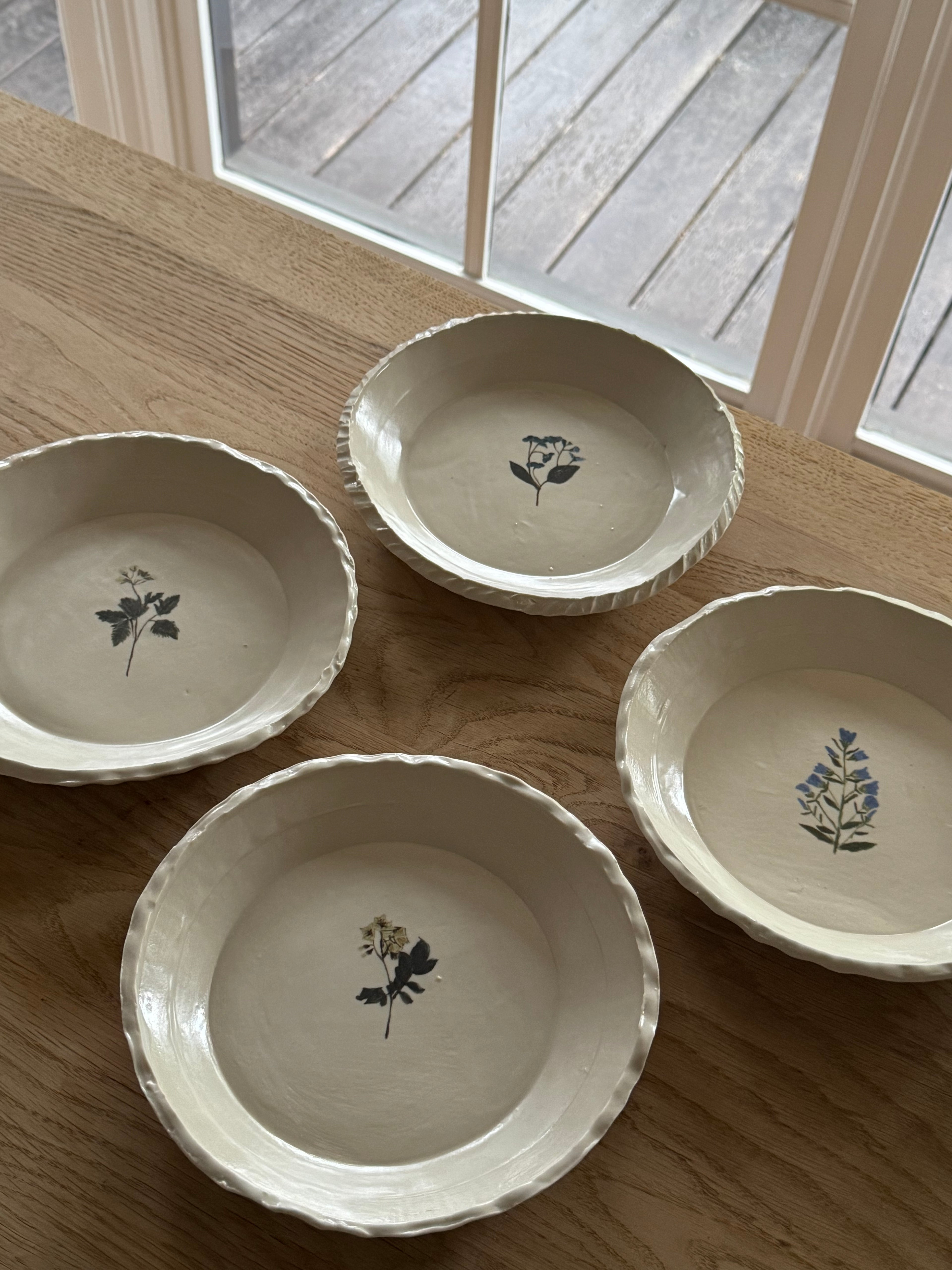 Hand painted floral plate no 3