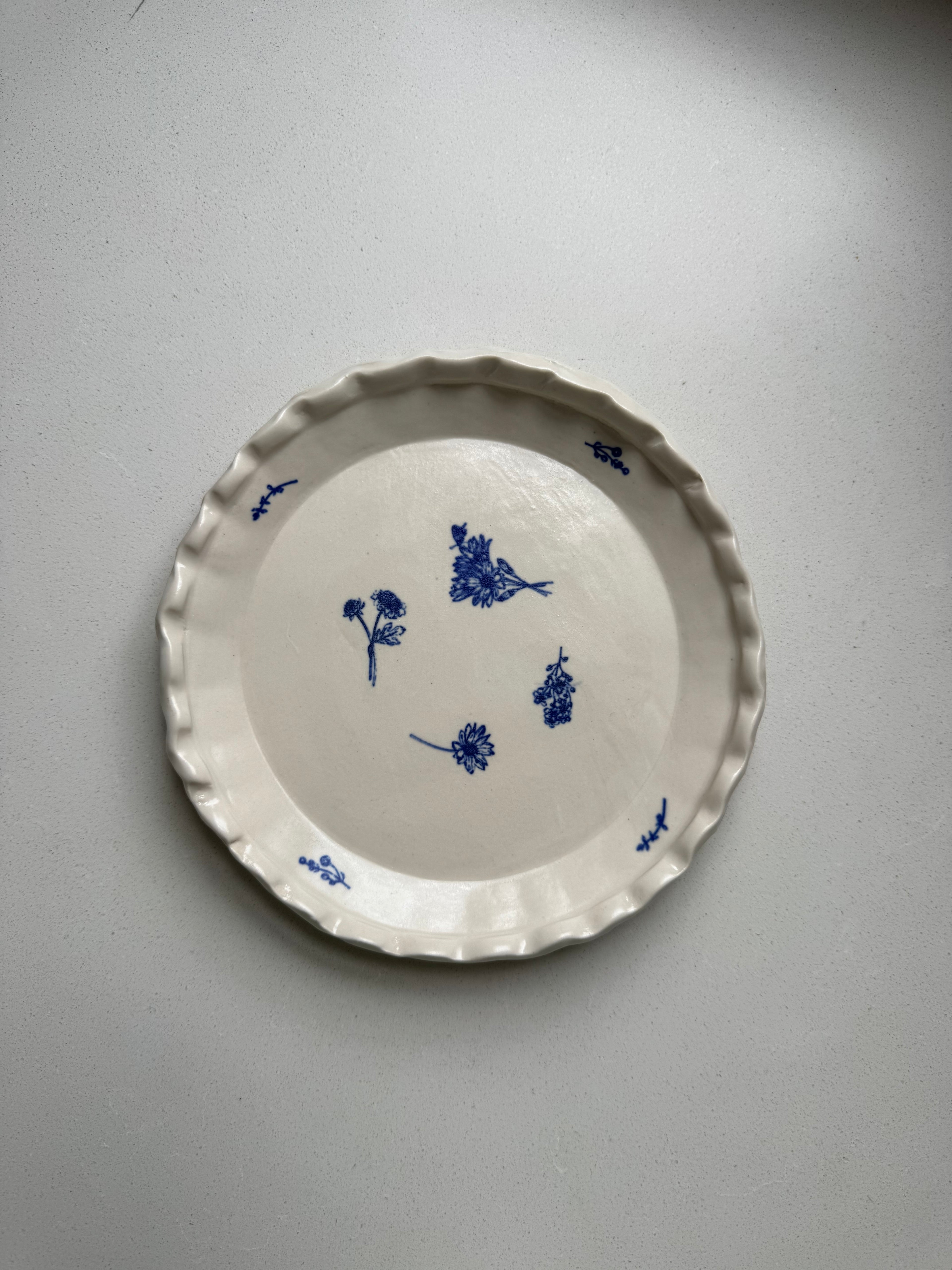 Ring-a-rosie plate