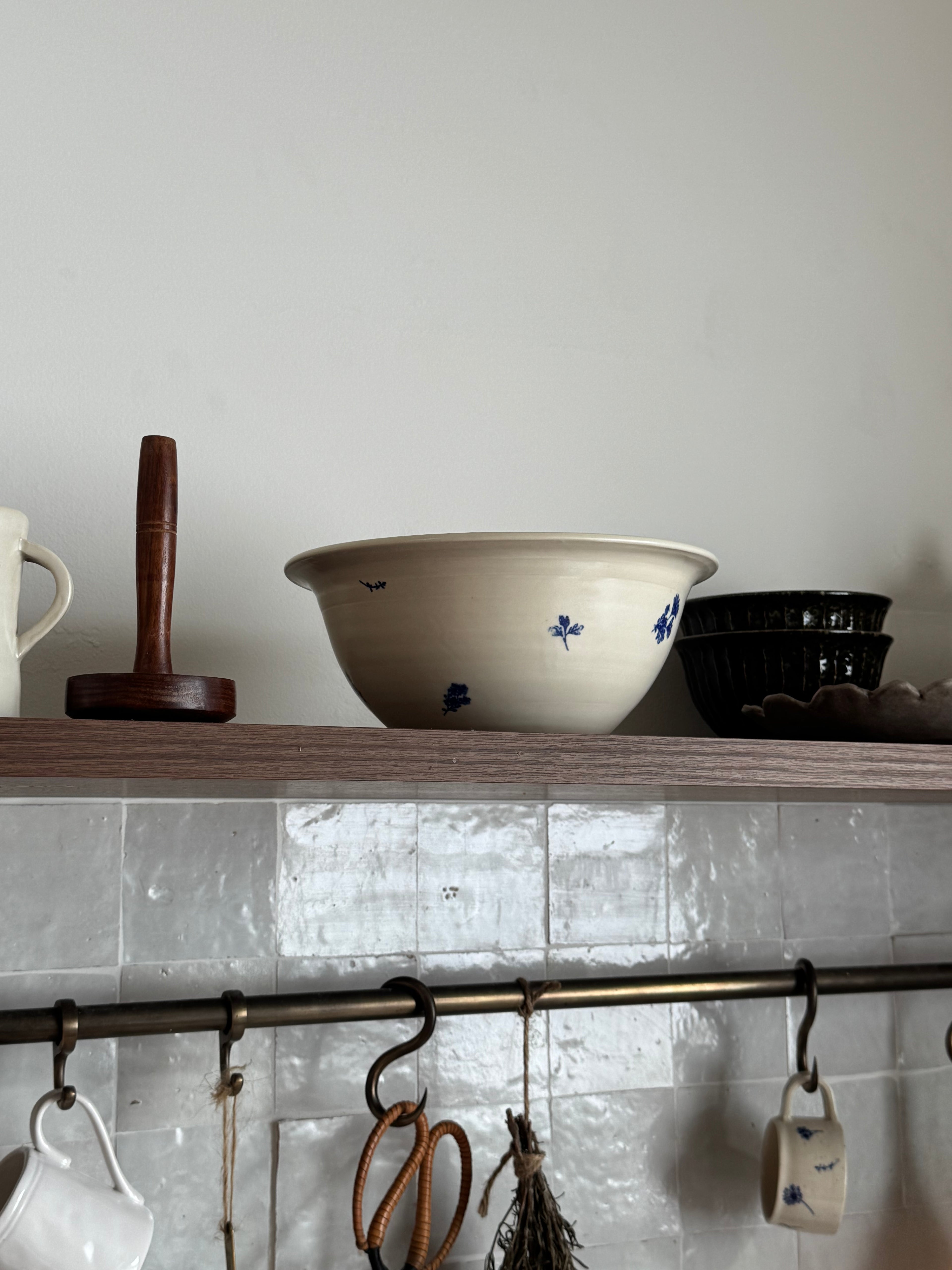 Grettie Farmhouse bowl - hand-thrown